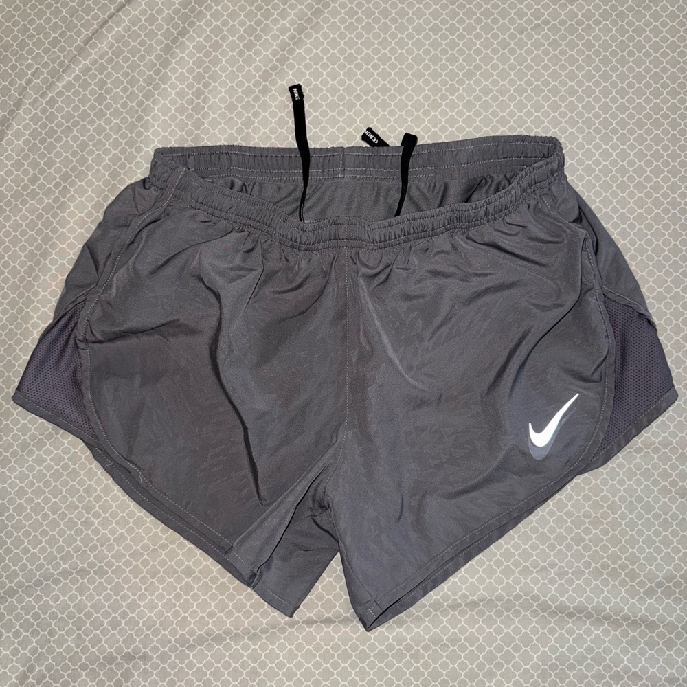 Nike woman’s running shorts S